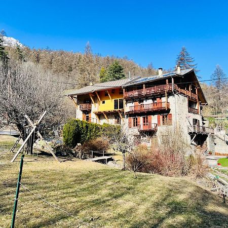Charmante Maison De Montagne Briançon Extérieur photo