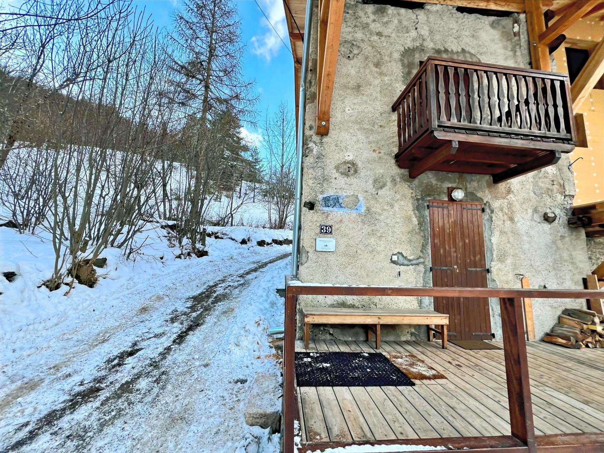 Charmante Maison De Montagne Briançon Extérieur photo